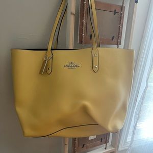 Coach tote